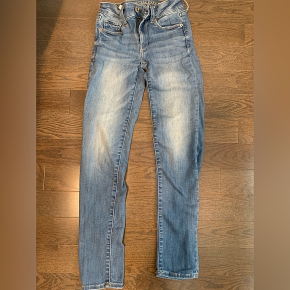 American Eagle Skinny Jeans - Picture 2 of 2